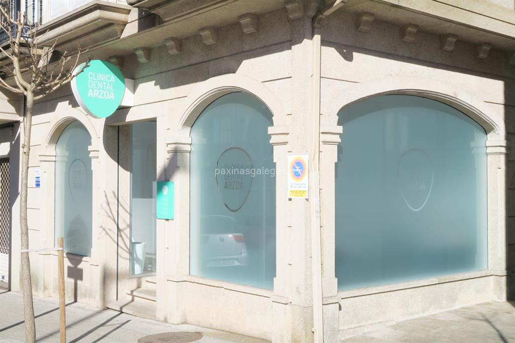 Dentista en Arzúa: Cuidado dental de calidad en el corazón de Galicia